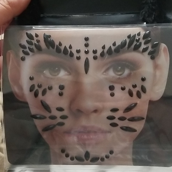 Cat ears headband with face gems - Picture 3 of 3